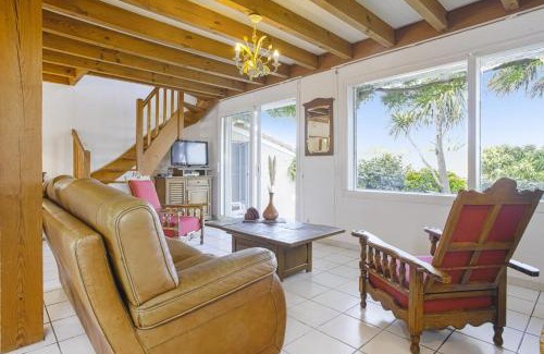 Ondres House | Discover La Maison des Pins - Welkeys, Pet-Friendly Retreat