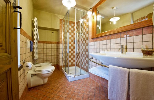 Grand Vert Bed & Breakfast | Guest-Favorite La Maison des Vignerons with Breakfast & Accessibility