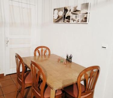 Captieux House | Discover La Maison du Bonheur: Family-Friendly Retreat