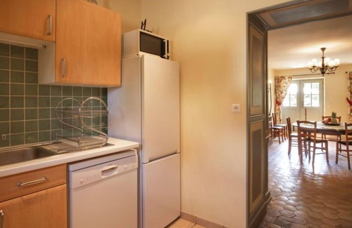 La Tagniere House | Elegant La Maison du Chateau: Guests Love the Pool & Spa