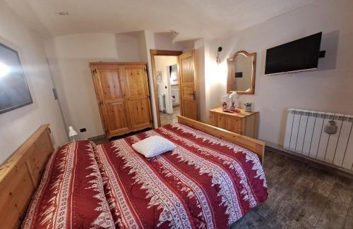 Oulx Apartment | Top-Rated La Maison du Coeur - Family-Friendly Apartment