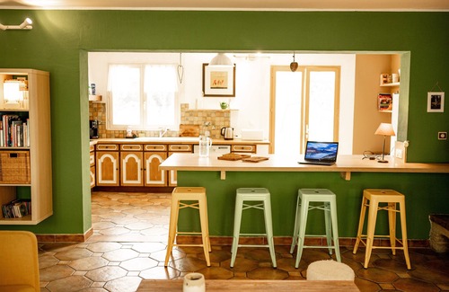 Le Vaudoue House | Unforgettable La Maison du Diplo: Explore Trails and Climbing