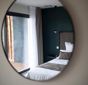 Saint-Medard House | Experience La Maison du Gindreau: Oceanfront & Pet Friendly