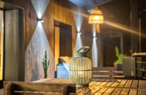 Lavars House | Discover La Maison du Lac - Family and Pet-Friendly Retreat