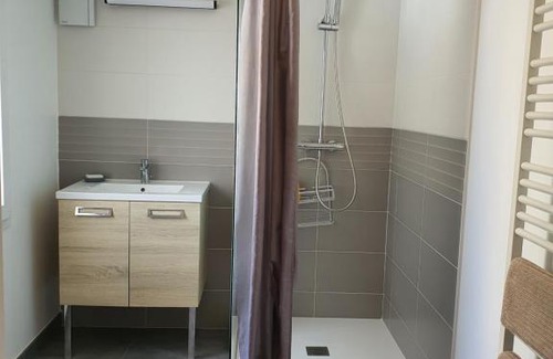 Trentemoult House | Discover La Maison du Main Coon: Guest Rated 8.9/10