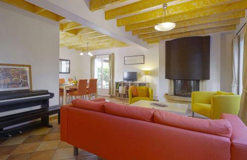Labenne House | Discover La Maison du Marais - Pet-Friendly Retreat