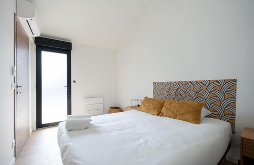 Menpenti House | Elegant Oceanfront Retreat at MaisonMars - 4-Star Comfort