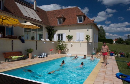 Saint-Raphael Bed & Breakfast | Relax at La Maison du Parc: Poolside and Ocean View