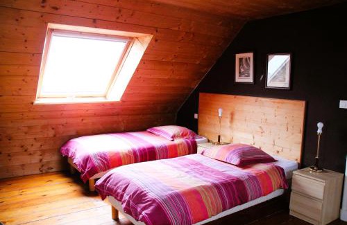 Roscoff Apartment | La Maison du Port: Ocean View with Garden & Parking