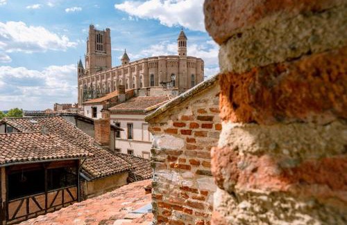 Albi House | Discover La Maison du Prévôt: Pet-Friendly Retreat!