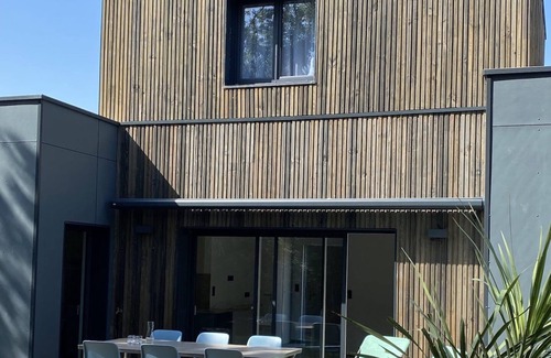 Angoulins Villa | Relax at La Maison Duplex - Côté Océan Near La Rochelle