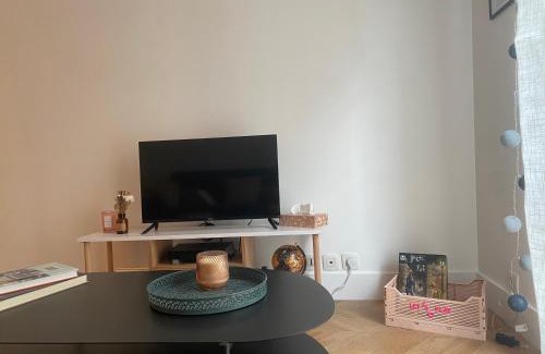 Charenton-le-Pont Apartment | La maison Eydel 2 à 4 voyageurs