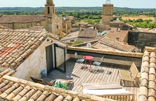Saint-Quentin-la-Poterie Bed & Breakfast | Discover La Maison D'Aimé: 4-Star Oceanfront Retreat