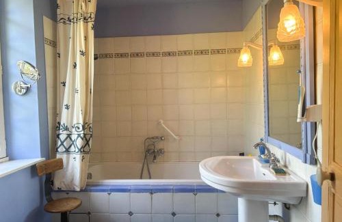 Saint-Sulpice-sur-Risle House | Experience La Maison du Tilleul: Heated Pool & Ocean View