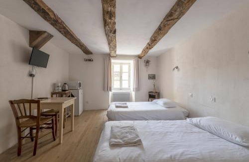 Sainte-Eulalie-de-Cernon House | Pet-Friendly Retreat at La maison d'Angèle - Rated 8.6/10