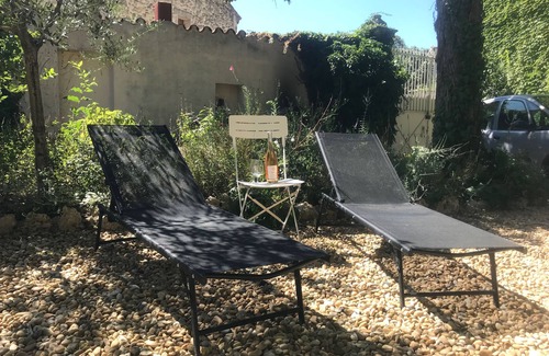 Junas House | Experience la maison Junas: Idyllic Village House Retreat