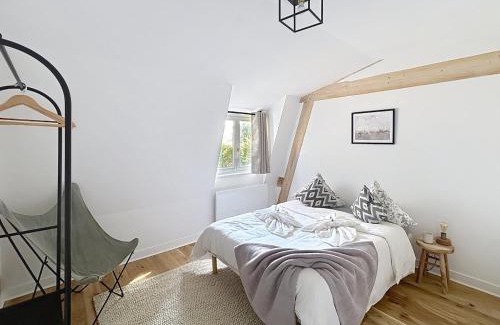 Les Veneurs Apartment | La Maison Pierre 5 min du Centre