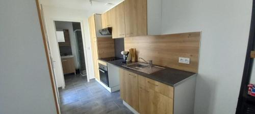 Cherbourg-en-Cotentin House | Experience La Maisonnette Cherbourgeoise: Family-Friendly Stay