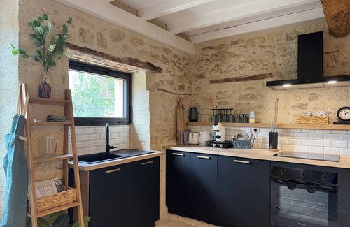 Naujan-et-Postiac Villa | La maisonnette d'Émilion