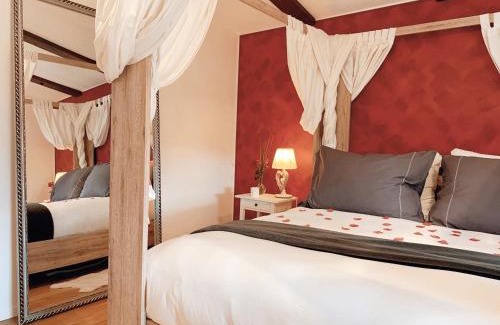 Siviriez House | Oceanfront Escape at La Maisonnette Enchantée - Rated 9/10