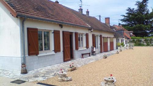 Cormeray House | Relax at La Maladière: Rated 9/10 and Child Friendly