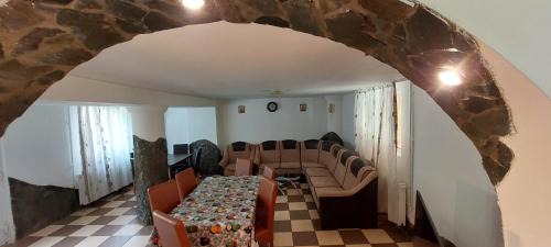 Garda de Sus House | Family-Friendly Retreat at La Malul Arieșului - Top Rated