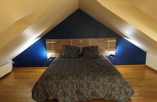 Bourges Apartment | Charming La Manécanterie: Guest Rated 9.2, Family Friendly