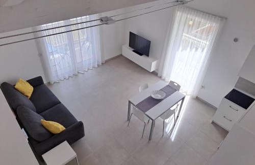 Ledro Apartment | Guest Rated: 9.7 at La Mansarda di Rossella Hotel