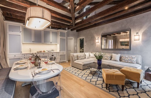 San Marco Apartment | Experience La Marchesa: 10/10 Rated Venetian Retreat