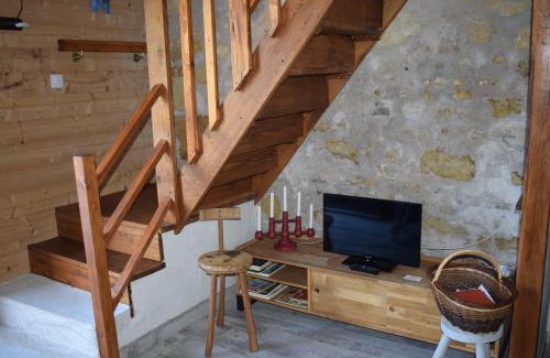 Chateauvieux House | Family-Friendly Retreat at La Mare Aux Canards, Near Zoo
