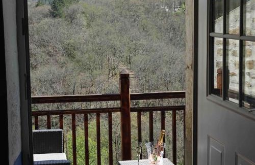 Chateauponsac House | Discover La Marguerite sur Gartempe: Pet-Friendly Retreat