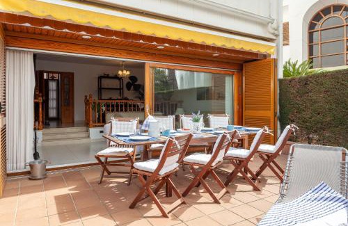 Platja d'Aro House | La Marinera Beach House: Guest Rated 9.8 with Pool Access