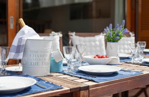 Platja d'Aro House | La Marinera Beach House: Guest Rated 9.8 with Pool Access