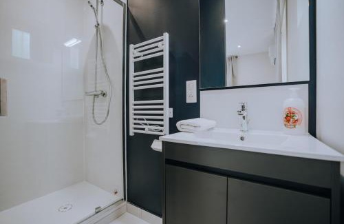 Chateauroux Hotel | La Marjolaine: Premium Stay with Child-Friendly Amenities