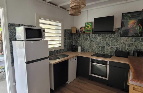 Saint-Paul House | Explore La Marmandia: Ocean View Rural House Retreat