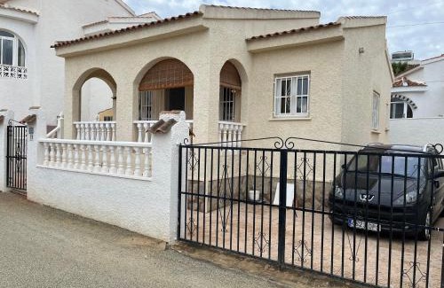 Rojales House | Family-Friendly La Marquesa 3 Bedroom Villa Retreat
