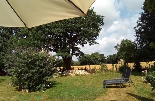 Dampierre-sous-Bouhy House | Pet-Friendly La Marquise: 4-Star Comfort with Two Bedrooms
