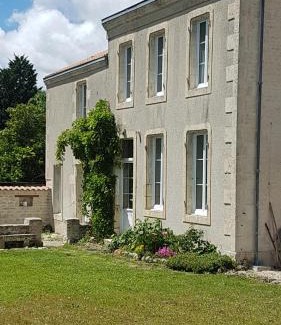 Marsais House | Discover Oceanfront Comfort at La Marsaisienne Hotel