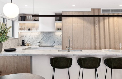 Noosa Heads Apartment | La Mer: Beachfront Designer Retreat with Ocean Views