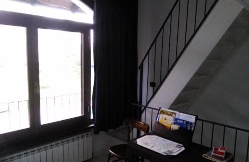 Boves Apartment | Cozy La Meridiana: Family-Friendly Retreat in Restored Farmhouse