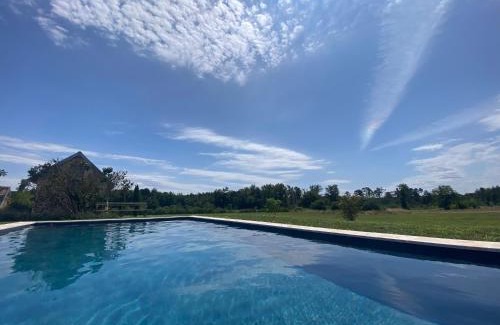 Continvoir House | Relax at La Michellière avec Ocean View & Pool Access