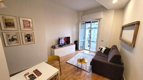 Isola Apartment | Modern La Milanese Apartment Near Metrò ISOLA
