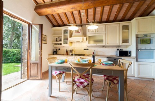 Castellina in Chianti Cottage | Relax at La Misura: Poolside Cottage in Chianti Hills