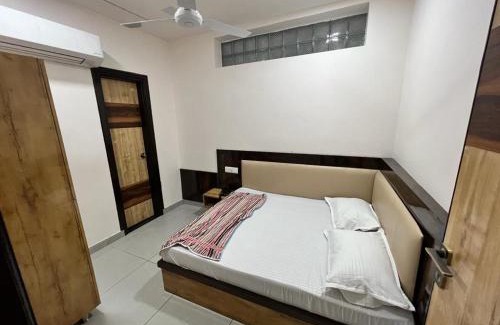 Amritsar Bed & Breakfast | Comfortable Stay at La Montee: Pet-Friendly & Family Fun