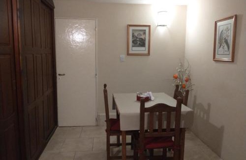 Los Cocos Apartment | Relax at La Morada Aparts & Suites with Pool and Breakfast