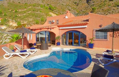 Altea la Vella Villa | Inviting La Morada with Oceanfront Views and Pool Access
