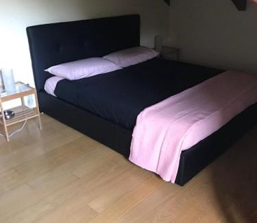 Rocchetta Tanaro Bed & Breakfast | Relax at La Morona: Family-Friendly with Pool & Hot Tub