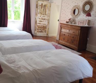 Louroux-de-Bouble House | Family-Friendly Retreat at La Motte - Guest Rated 9/10