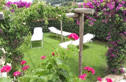 Tiberio Villa | Top-Rated La Mouette di Nico with Hot Tub & Family-Friendly Perks