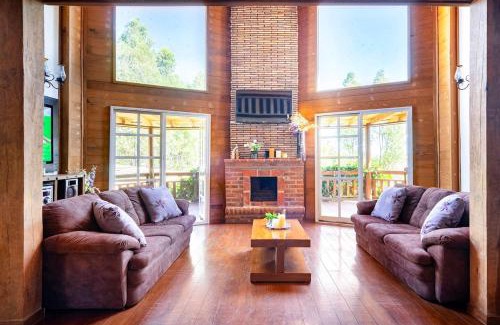 Ixtlahuacan de los Membrillos Apartment | La Herencia country house with pool, terrace and green areas